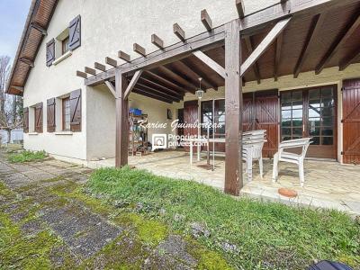 Vente Maison 5 pices SAINT-SULPICE-DE-FALEYRENS 33330