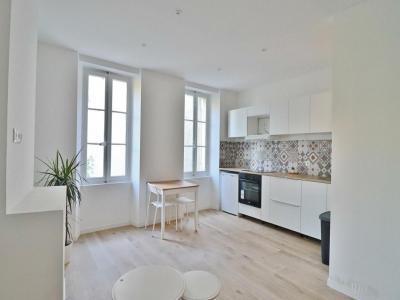 Location Appartement MARSEILLE-8EME-ARRONDISSEMENT 13008