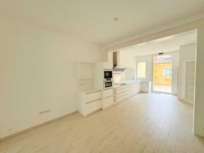 Vente Appartement 4 pices BORDEAUX 33000