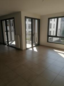 Vente Appartement 5 pices DECINES-CHARPIEU 69150