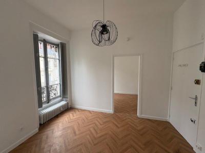 Location Appartement 2 pices LYON-2EME-ARRONDISSEMENT 69002