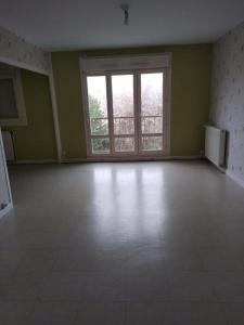 Location Appartement 4 pices BAR-SUR-AUBE 10200