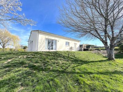 Location Maison 4 pices BLAYE 33390