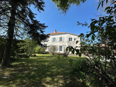 Vente Maison 14 pi�ces VIC-FEZENSAC 32190