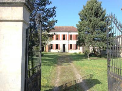 Vente Maison 11 pices JARNAC-CHAMPAGNE 17520