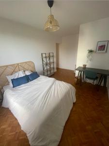 Location Appartement 7 pices PARIS-15EME-ARRONDISSEMENT 75015