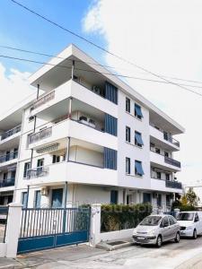 Vente Appartement 4 pices SEYNE-SUR-MER 83500