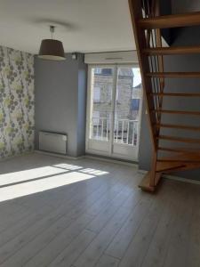 Location Appartement 4 pices FOUGERES 35300