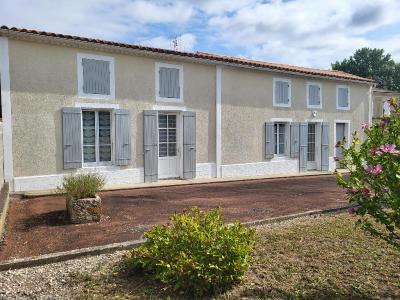 Vente Maison 4 pices SAINT-JEAN-D'ANGELY 17400