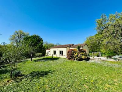 Vente Maison 5 pices MONTAIGU-DE-QUERCY 82150