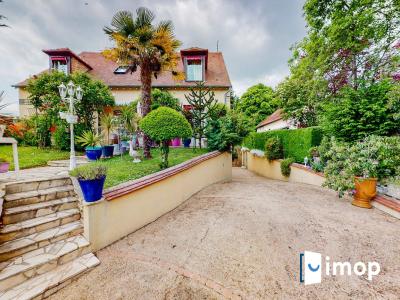 Vente Maison 7 pices SAVIGNY-LE-TEMPLE 77176