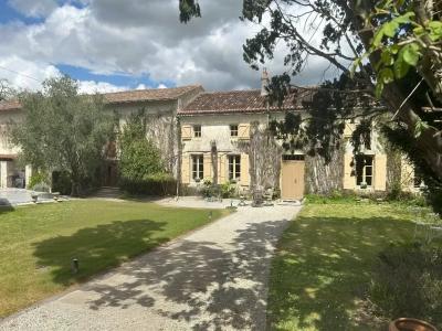 Vente Maison 4 pices SAINT-PIERRE-DE-JUILLERS 17400