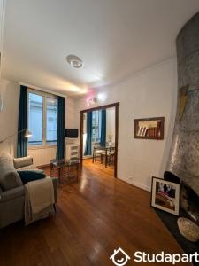 Location Appartement PARIS-10EME-ARRONDISSEMENT 75010