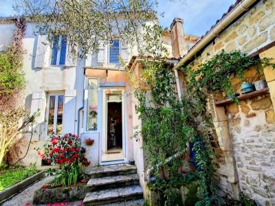 Vente Maison SAINT-JEAN-D'ANGELY 17400