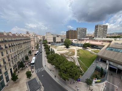 Location Appartement 3 pices MARSEILLE-1ER-ARRONDISSEMENT 13001
