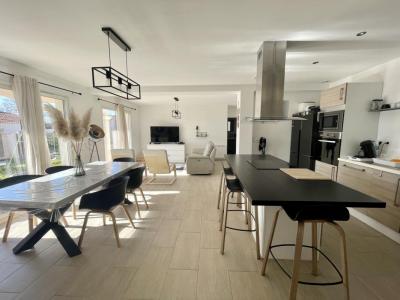 Vente Maison 4 pices SENAS 13560