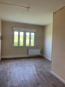 Location Appartement 2 pices VILLE-SOUS-LA-FERTE 10310