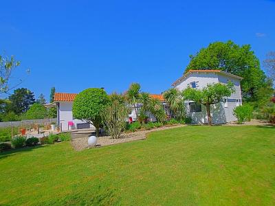 Vente Maison 7 pices GROSBREUIL 85440
