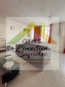 Location Appartement 2 pices LERE 18240
