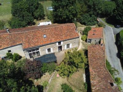 Vente Maison 8 pices AIGRE 16140