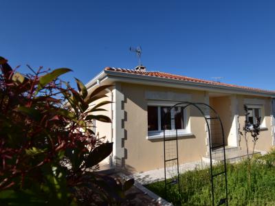 Vente Maison 5 pices ISLE-D'ESPAGNAC 16340