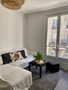 Location Appartement 2 pices PARIS-10EME-ARRONDISSEMENT 75010