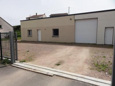 Location Commerce MONTCENIS 71710