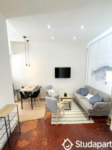 Location Appartement MARSEILLE-6EME-ARRONDISSEMENT 13006