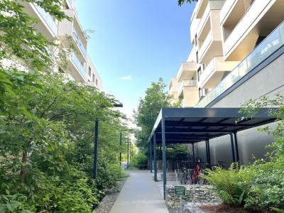 Vente Appartement 3 pices LYON-8EME-ARRONDISSEMENT 69008