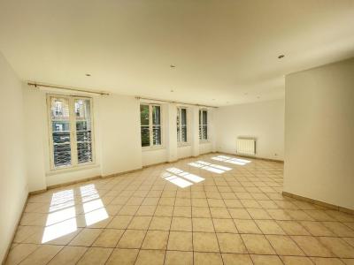 Location Appartement 4 pices MARSEILLE-1ER-ARRONDISSEMENT 13001