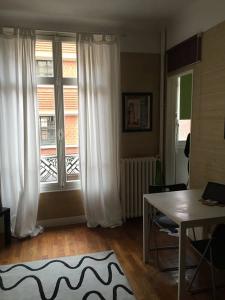 Location Appartement PARIS-16EME-ARRONDISSEMENT 75016