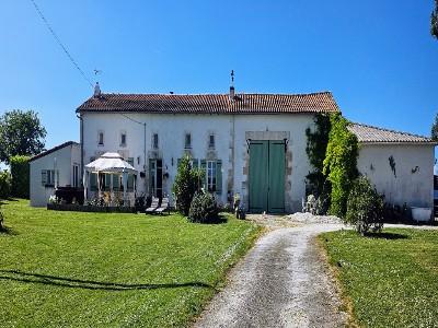 Vente Maison 5 pices FONTAINES-D'OZILLAC 17500