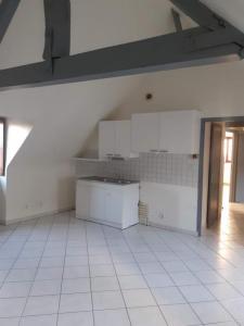 Location Appartement FOUGERES 35300