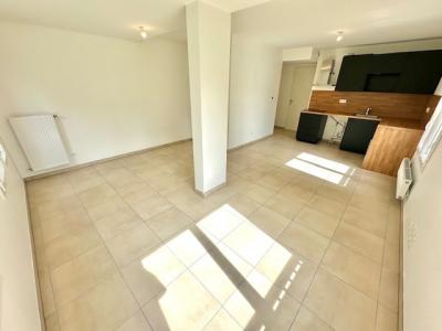 Location Appartement LYON-8EME-ARRONDISSEMENT 69008