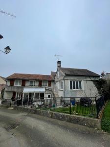 Vente Maison 5 pices COURGIS 89800