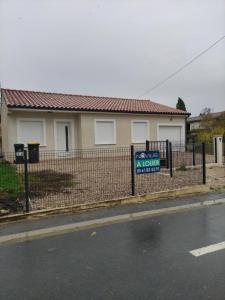 Location Maison 4 pices REVEL 31250