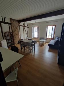 Location Appartement 2 pices REVEL 31250