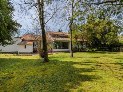 Vente Maison 6 pices HAILLAN 33185