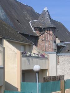 Location Appartement IVOY-LE-PRE 18380