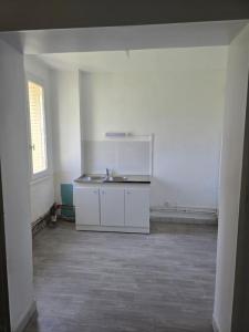 Location Appartement 4 pices CHARLEVILLE-MEZIERES 08000