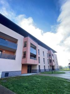 Location Appartement 4 pices SAINT-TRIVIER-SUR-MOIGNANS 01990