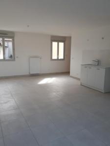 Location Appartement 3 pices SAINT-ETIENNE-SUR-CHALARONNE 01140