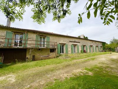 Vente Maison 8 pices LIZANT 86400