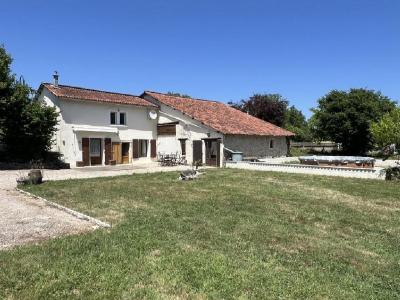 Vente Maison 4 pices CIVRAY 86400