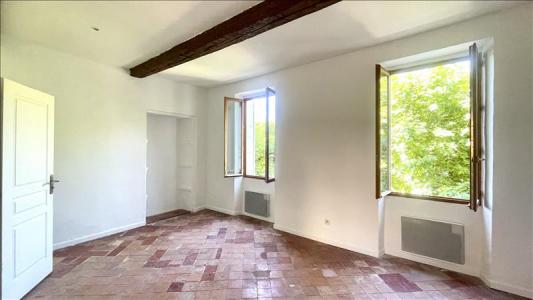 Location Appartement BEAUMES-DE-VENISE 84190