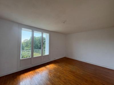 Vente Appartement 5 pices GUINGAMP 22200