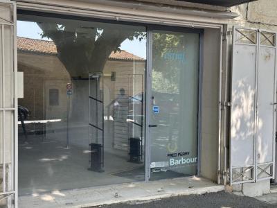 Vente Local commercial UZES 30700
