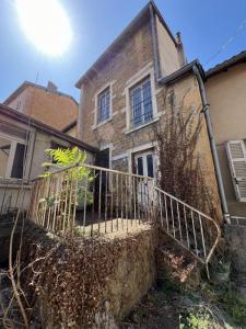 Vente Maison 6 pices VILLEFRANCHE-SUR-SAONE 69400