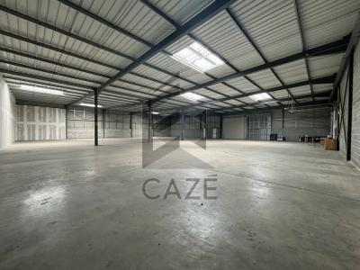 Location Commerce HAILLAN 33185