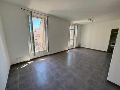 Location Appartement 3 pices MARSEILLE-1ER-ARRONDISSEMENT 13001